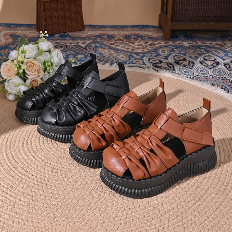 Small taller sandals Baotou hollowed out Roman shoes summer new retro versatile platform women's shoes
Small taller sandals Baotou hollowed out Roman shoes summer new retro versatile platform women's shoes