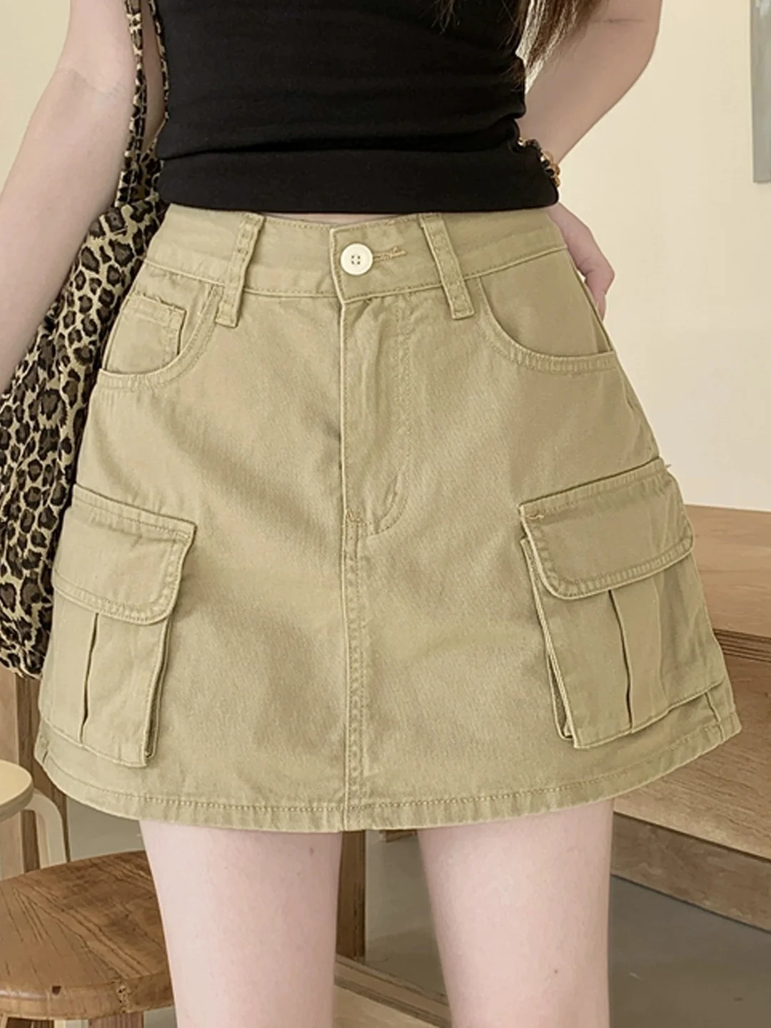 American Retro Workwear Skirt Women's Spring Autumn 2026 New High Waist Slimming Casual A-Line Bodycon Half-length Skirt
American Retro Workwear Skirt Women's Spring Autumn 2026 New High Waist Slimming Casual A-Line Bodycon Half-length Skirt