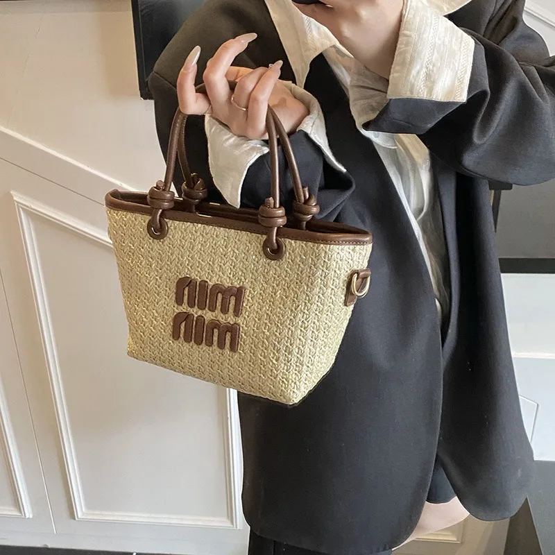 New Summer Beach Grass Woven Bag Women's Handbag Embroidered Thread Fashion Crossbody Bag Women's Unique Design Shoulder Bag
New Summer Beach Grass Woven Bag Women's Handbag Embroidered Thread Fashion Crossbody Bag Women's Unique Design Shoulder Bag