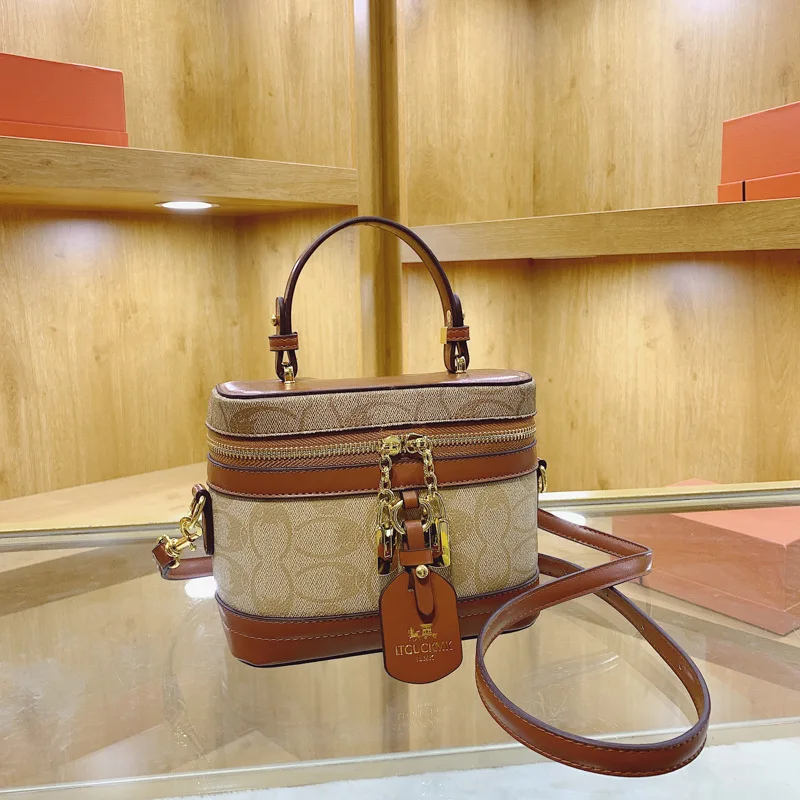 Fashion small square box bag for women, 2025 new style, retro print, color-matching, single shoulder bag, crossbody bag
Fashion small square box bag for women, 2025 new style, retro print, color-matching, single shoulder bag, crossbody bag