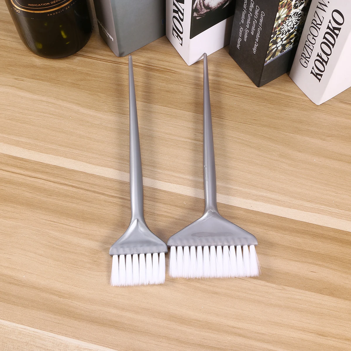 6PCS Hair Dyeing Widened Coloring Comb Hair Tint Brush Hair Salon Tools for Home Shop (5cm,7cm 3pcs for Each)
6PCS Hair Dyeing Widened Coloring Comb Hair Tint Brush Hair Salon Tools for Home Shop (5cm,7cm 3pcs for Each)