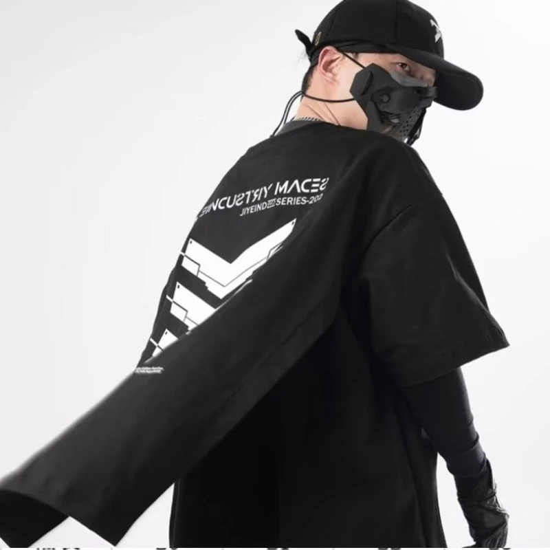 Y2k Black Techwear T Shirts for Men Summer Casual Cape Design Harajuku Anime Clothing Streetwear Short Sleeves Tops Tee Shirts
Y2k Black Techwear T Shirts for Men Summer Casual Cape Design Harajuku Anime Clothing Streetwear Short Sleeves Tops Tee Shirts