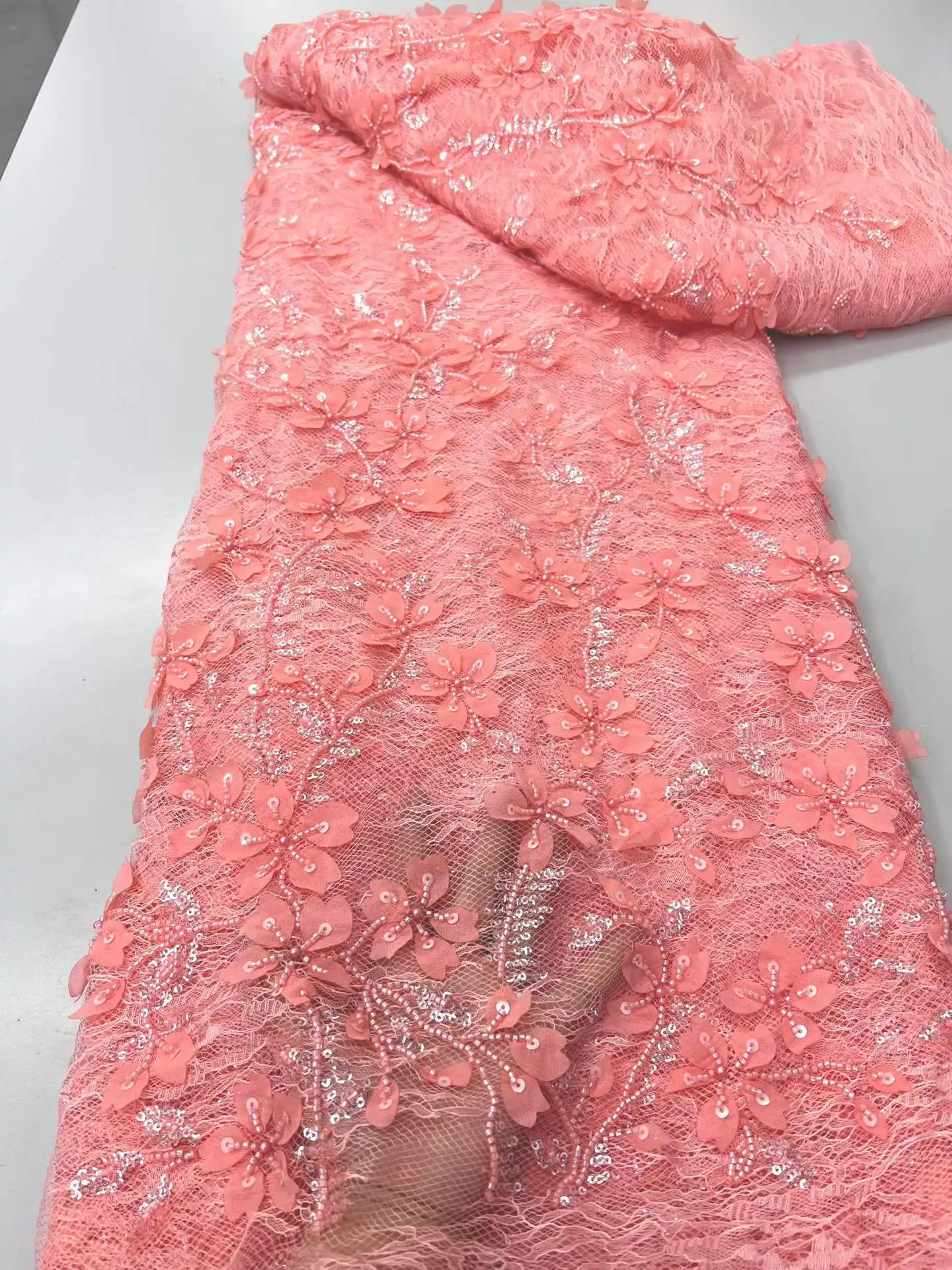 Африканская нигерийская высококачественная тюлевая кружевная ткань с пайетками для выпускных платьев, вышивка бисером, сетчатая ткань для шитья 2026
Африканская нигерийская высококачественная тюлевая кружевная ткань с пайетками для выпускных платьев, вышивка бисером, сетчатая ткань для шитья 2026