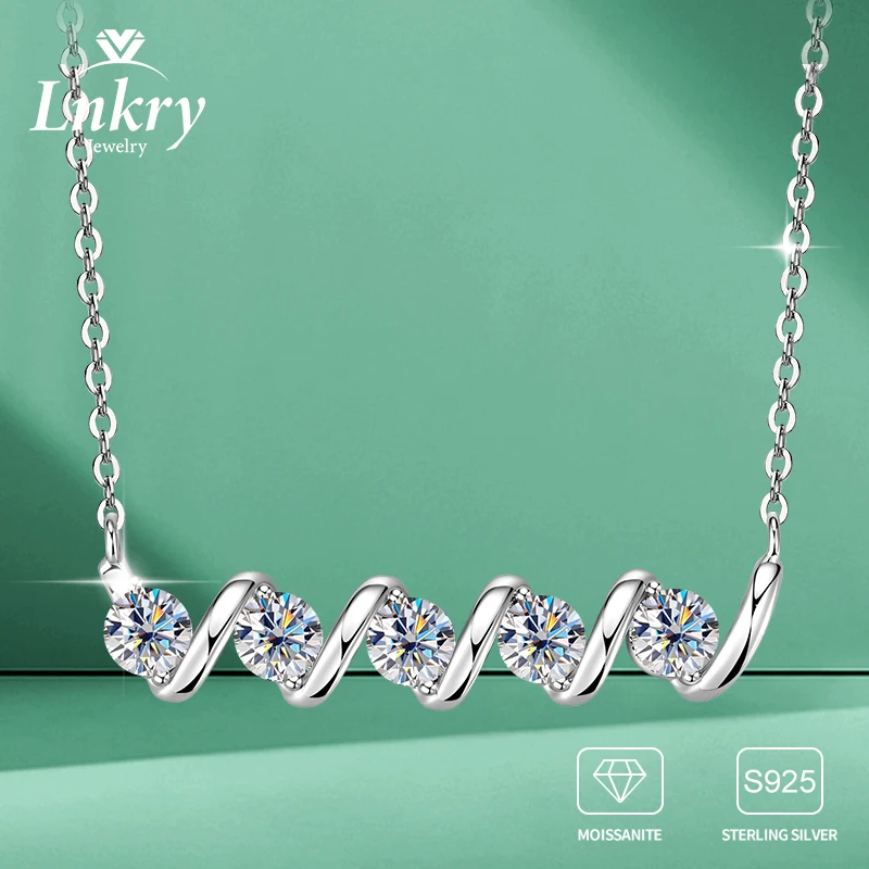 Lnkry воротник Plata стерлингового серебра 925 пробы пять камней кулон ожерелья сверкающие 1,5 CTTW полный муассанит ожерелье для рождественского подарка
Lnkry воротник Plata стерлингового серебра 925 пробы пять камней кулон ожерелья сверкающие 1,5 CTTW полный муассанит ожерелье для рождественского подарка