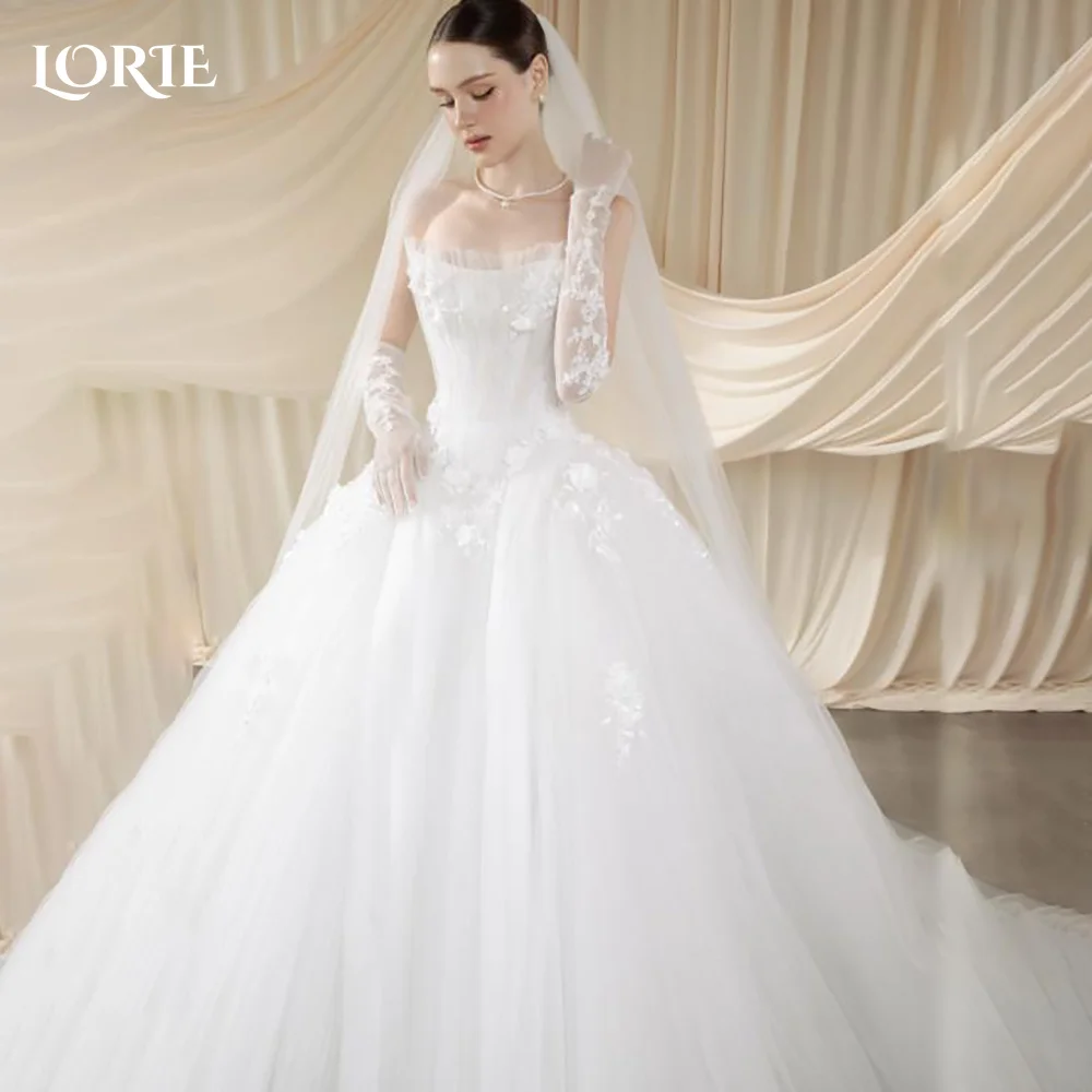 LORIE Strapless Appliques Wedding Dresses Ruched Lace A-Line Evening Dress Elegant Ivory Train Backless Party Gown Customized
LORIE Strapless Appliques Wedding Dresses Ruched Lace A-Line Evening Dress Elegant Ivory Train Backless Party Gown Customized