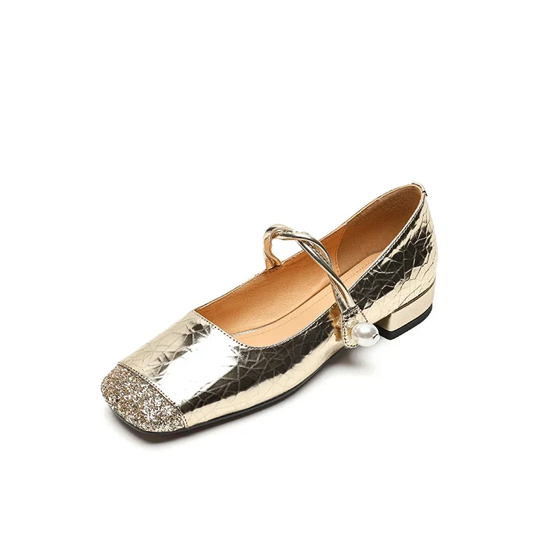 New One-word with Silver Light Mouth Single Shoes Women's French Retro Leather Thick Heel Mary Jane Shoes 2024 Spring and Autumn
New One-word with Silver Light Mouth Single Shoes Women's French Retro Leather Thick Heel Mary Jane Shoes 2024 Spring and Autumn