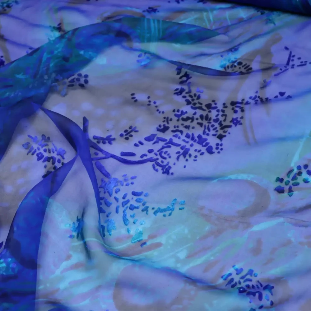 Newest Blue Flower Design Unique Pattern Beautiful Design Soft Feeling Material Silk Opal Out Fabric for Women Summer Dress
Newest Blue Flower Design Unique Pattern Beautiful Design Soft Feeling Material Silk Opal Out Fabric for Women Summer Dress