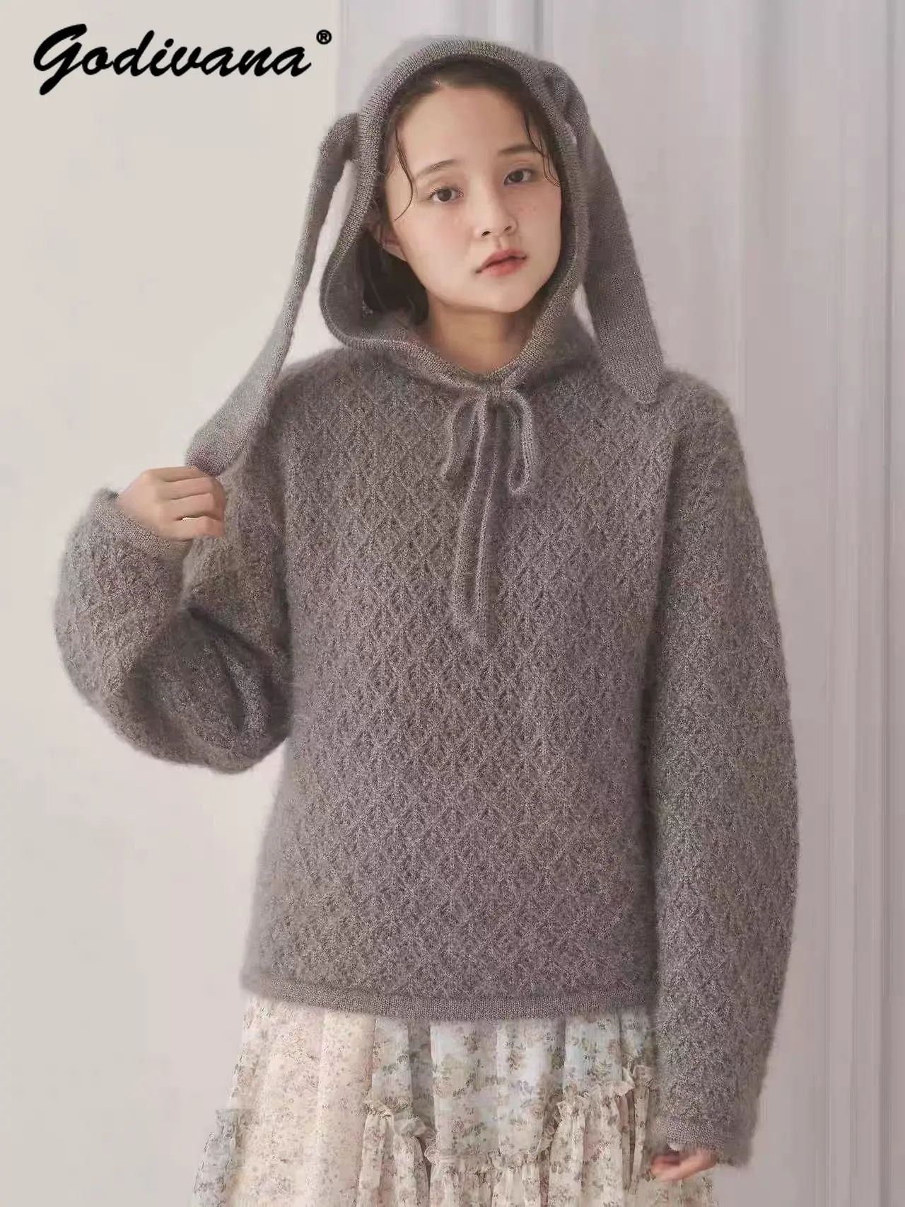 Новый осенне-зимний мягкий трикотаж в японском стиле с капюшоном и кроличьими ушками для девочек, женский свободный повседневный пуловер, вязаный свитер
Новый осенне-зимний мягкий трикотаж в японском стиле с капюшоном и кроличьими ушками для девочек, женский свободный повседневный пуловер, вязаный свитер