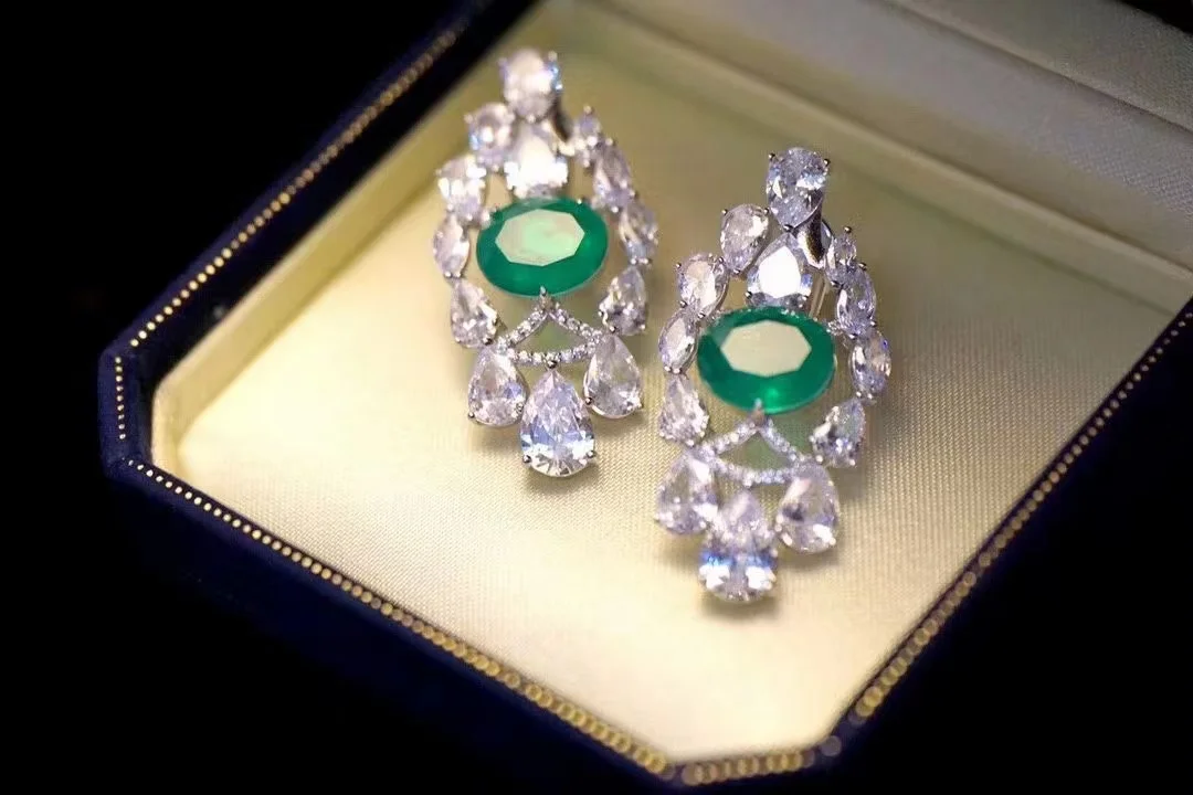 green color 925 sterling silver with cubic zircon earring fine women jewelry free shipping items
green color 925 sterling silver with cubic zircon earring fine women jewelry free shipping items