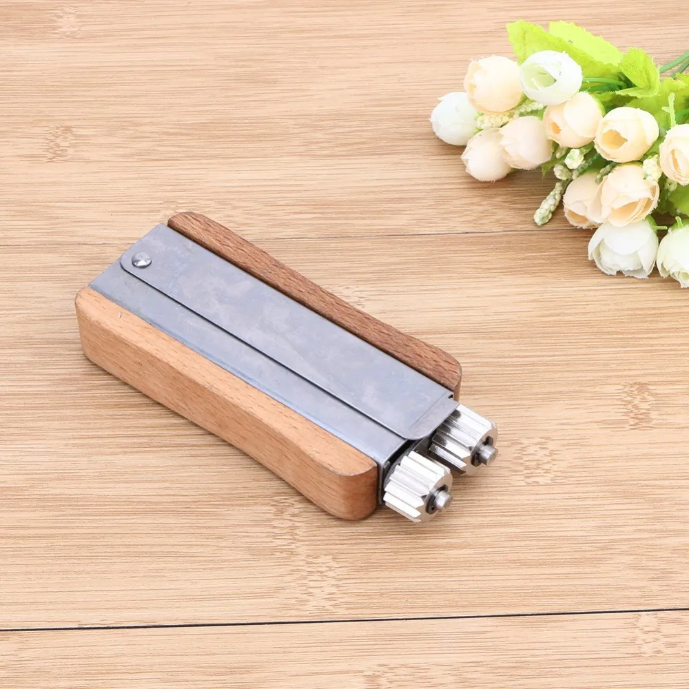 Stainless Steel Beekeeping Wire Tensioner Wooden Handle Professional Frame Crimper Tension Wire Durable Wire Tightener Beehive
Stainless Steel Beekeeping Wire Tensioner Wooden Handle Professional Frame Crimper Tension Wire Durable Wire Tightener Beehive