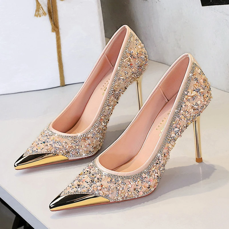 BIGTREE Spring Fashion Metal Decoration Pointed Toe Woman Pumps Thin Heels Wedding Party Ladies Shoes Zapatillas De Mujer
BIGTREE Spring Fashion Metal Decoration Pointed Toe Woman Pumps Thin Heels Wedding Party Ladies Shoes Zapatillas De Mujer