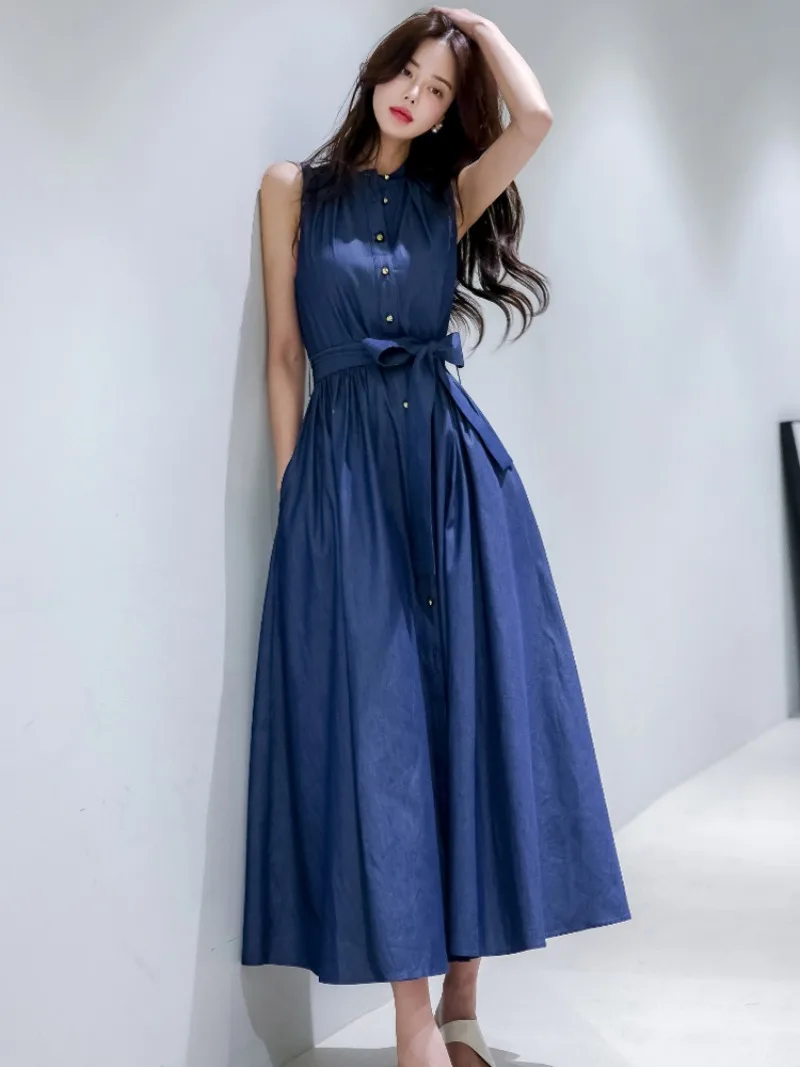 Elegant Chic Sleeveless Denim Long Dress for Women's Summer O-neck Lace-up Slimming A-line Dress Fashion Female Clothes
Elegant Chic Sleeveless Denim Long Dress for Women's Summer O-neck Lace-up Slimming A-line Dress Fashion Female Clothes