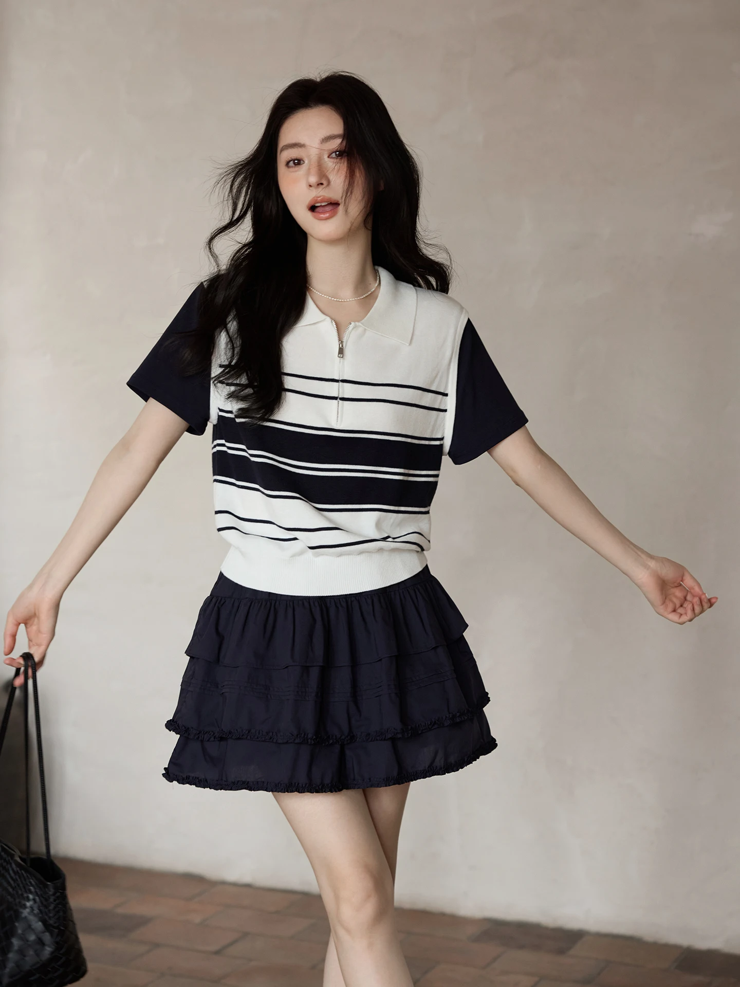 Ximen 2026 New Spring Summer Korean Style Knitted Shirt Zipper Half Open Collar Short Sleeve Striped Color Block Top
Ximen 2026 New Spring Summer Korean Style Knitted Shirt Zipper Half Open Collar Short Sleeve Striped Color Block Top