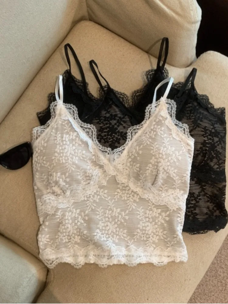 Sexy Pure Desire Lace Embroidery V-Neck Splice Crop Top Women's Summer New Style Hot Girl Belly Button Exposure Short Shirt
Sexy Pure Desire Lace Embroidery V-Neck Splice Crop Top Women's Summer New Style Hot Girl Belly Button Exposure Short Shirt