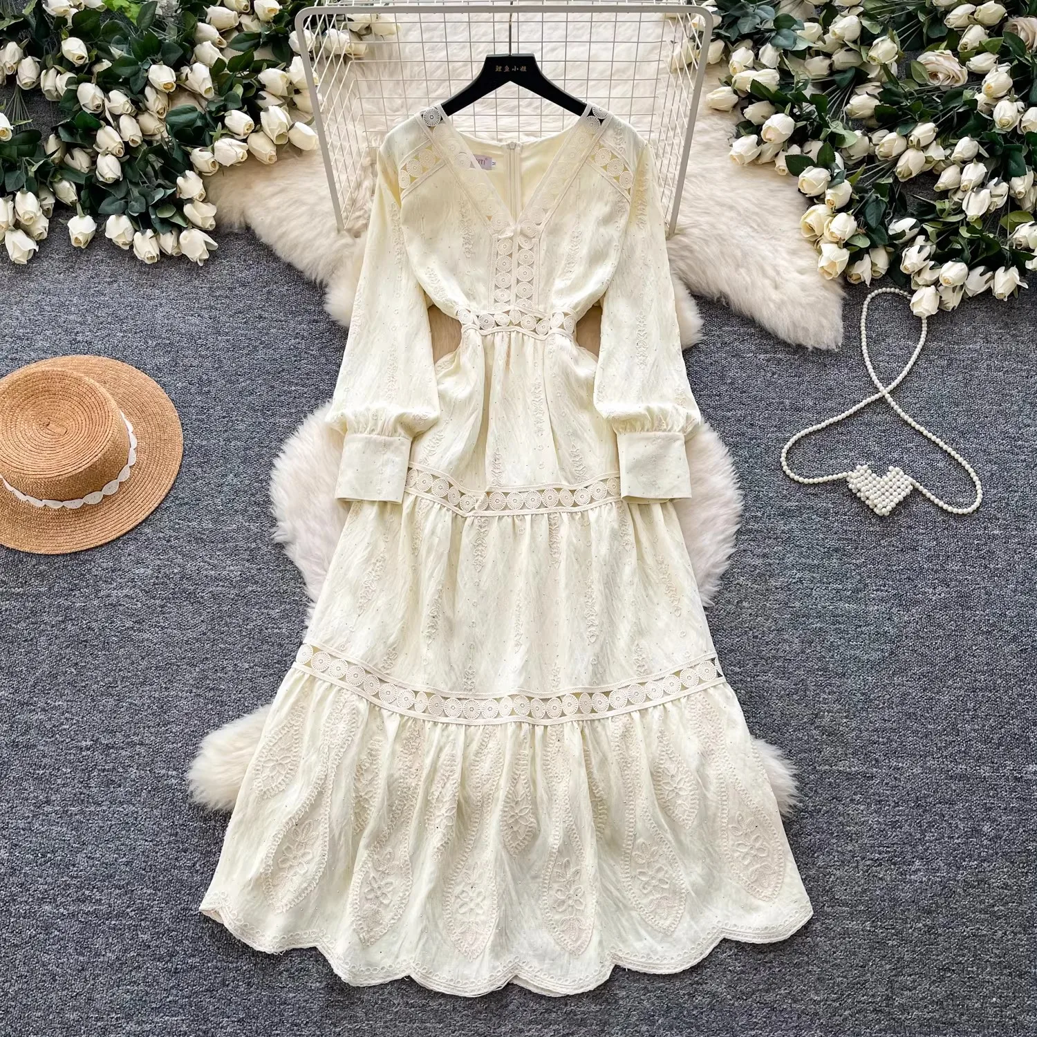 Embroidery Formal Luxury Evening Dress Women Summer V-Neck Crochet Hollow Out Long Sleeve Lace Maxi Dresses Party Vestidos
Embroidery Formal Luxury Evening Dress Women Summer V-Neck Crochet Hollow Out Long Sleeve Lace Maxi Dresses Party Vestidos