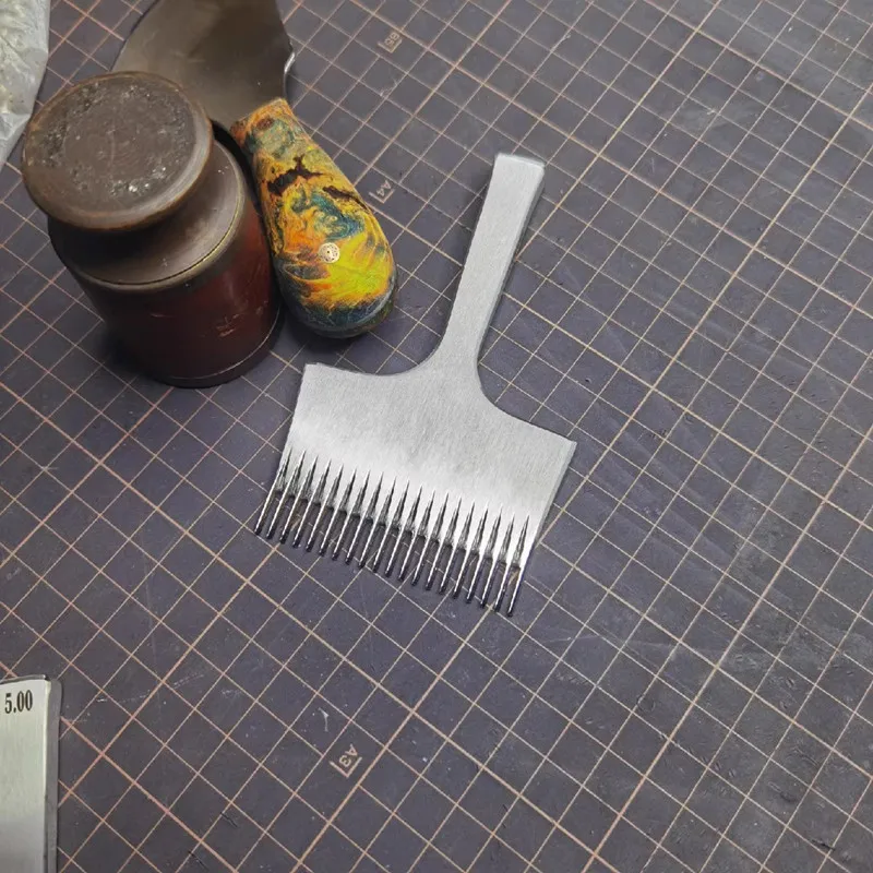 Hexagonal Cutting Chisel & Punch 20 Teeth French Cut Fine Polished Cutting 2.7/3.0/3.38/3.85 DIY Leathercraft Punching Tools
Hexagonal Cutting Chisel & Punch 20 Teeth French Cut Fine Polished Cutting 2.7/3.0/3.38/3.85 DIY Leathercraft Punching Tools
