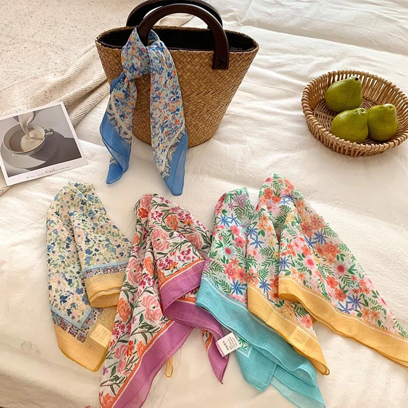 Fashion Flower Print Small Scarf For Women Girls Luxury Head Scarf Sweet Thin Scarf Outdoors Beach Sunscreen Scarf Gifts
Fashion Flower Print Small Scarf For Women Girls Luxury Head Scarf Sweet Thin Scarf Outdoors Beach Sunscreen Scarf Gifts
