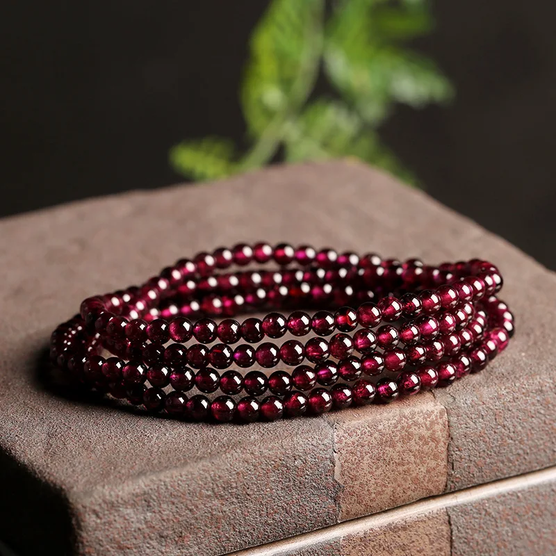 Натуральный 4 мм зуб черный гранат мультиколо женский индийский фиолетовый браслет с тремя кругами и кристаллами ювелирные изделия
Натуральный 4 мм зуб черный гранат мультиколо женский индийский фиолетовый браслет с тремя кругами и кристаллами ювелирные изделия