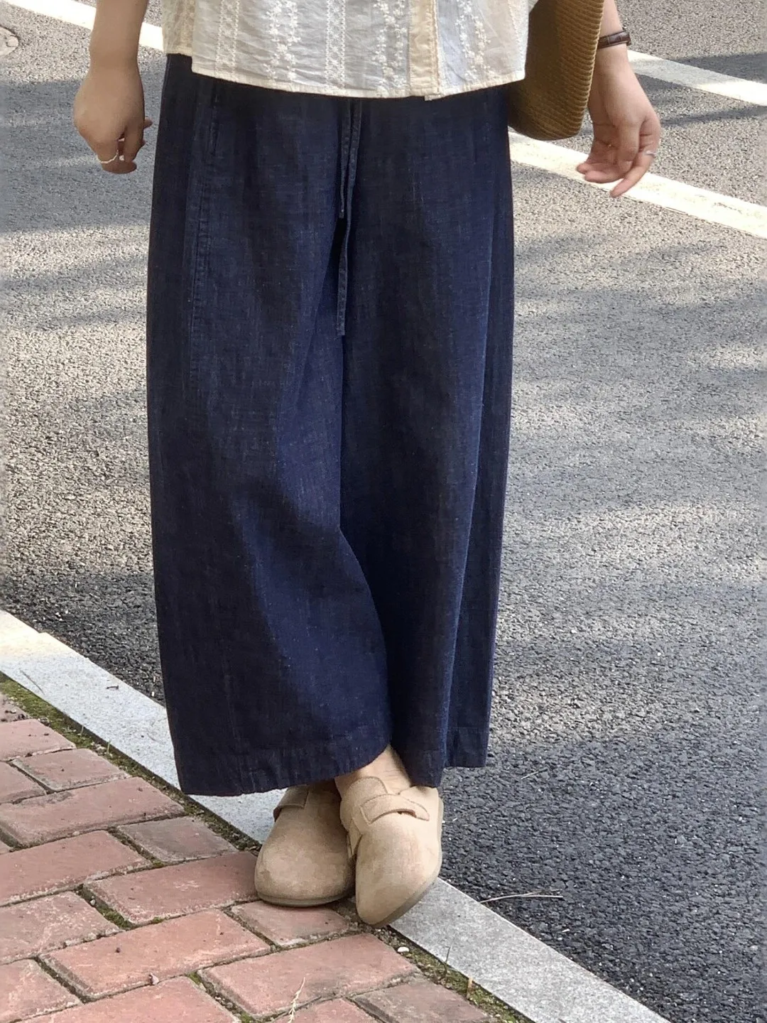 High Waist Wide Leg Casual Pants Summer Thin Large Size Pear Shape Body Loose Nine Points Korean Brand Women's plus Size Trou...
High Waist Wide Leg Casual Pants Summer Thin Large Size Pear Shape Body Loose Nine Points Korean Brand Women's plus Size Trou...