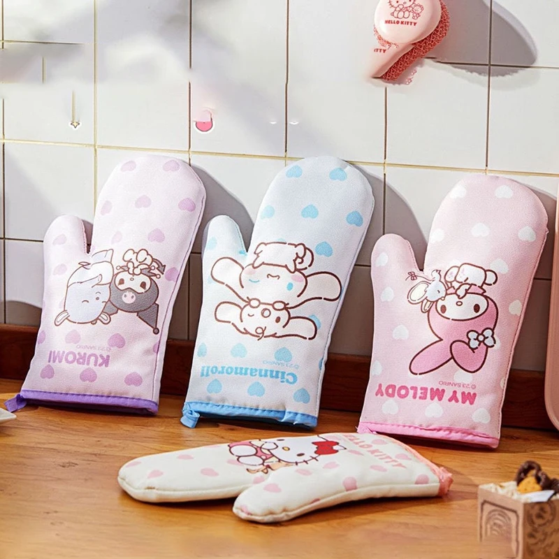 Sanrio heat-resistant gloves Kulomi oven microwave oven thickened insulation high temperature resistant kitchen baking gloves
Sanrio heat-resistant gloves Kulomi oven microwave oven thickened insulation high temperature resistant kitchen baking gloves
