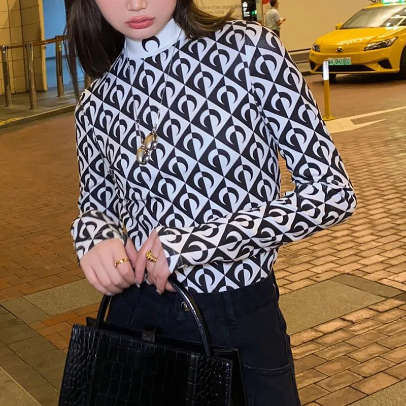 Slim Fit Long Sleeve High Collar Moon Print Base Shirt Lightweight Checkered T-Shirt Women's Autumn 2024 Fashion Trend
Slim Fit Long Sleeve High Collar Moon Print Base Shirt Lightweight Checkered T-Shirt Women's Autumn 2024 Fashion Trend