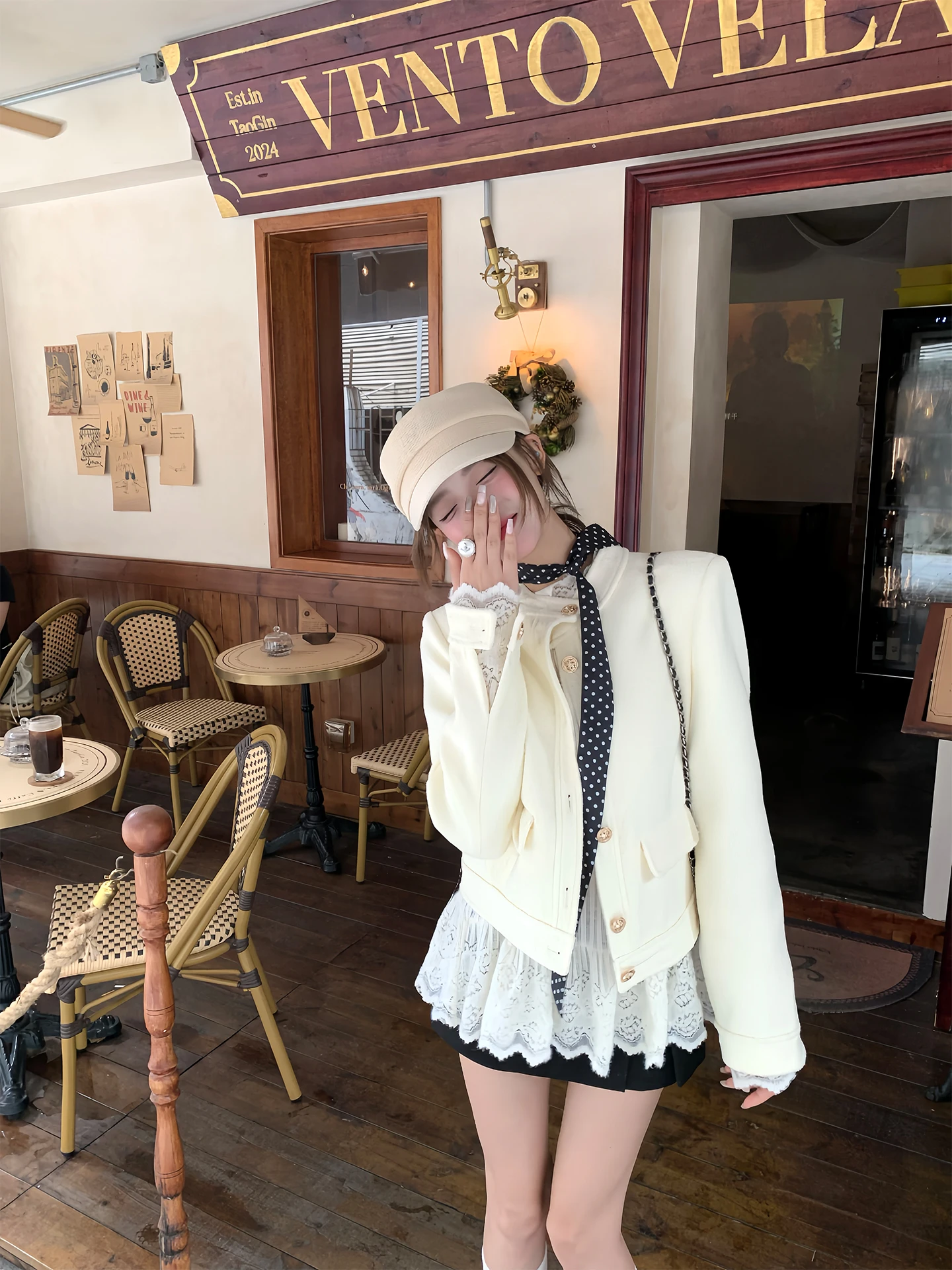 Женская стеганая куртка-пальто в корейском стиле, длиной до плеч, осенне-зимняя новинка из полиэстера...
Женская стеганая куртка-пальто в корейском стиле, длиной до плеч, осенне-зимняя новинка из полиэстера...