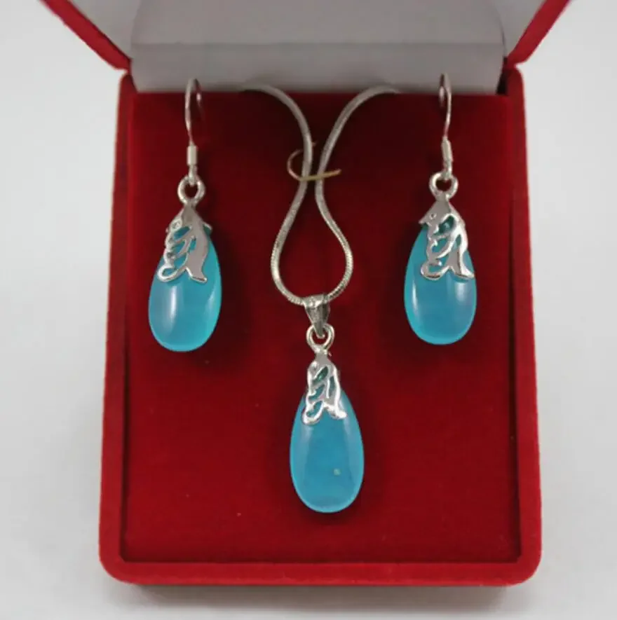 lady's noble blue Natural jade waterdrop pendant & earrings jewelry set for anniverary and party
lady's noble blue Natural jade waterdrop pendant & earrings jewelry set for anniverary and party