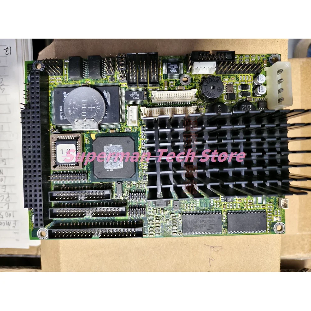 EMCORE-v611 REV.1.0 industrial control motherboard
EMCORE-v611 REV.1.0 industrial control motherboard