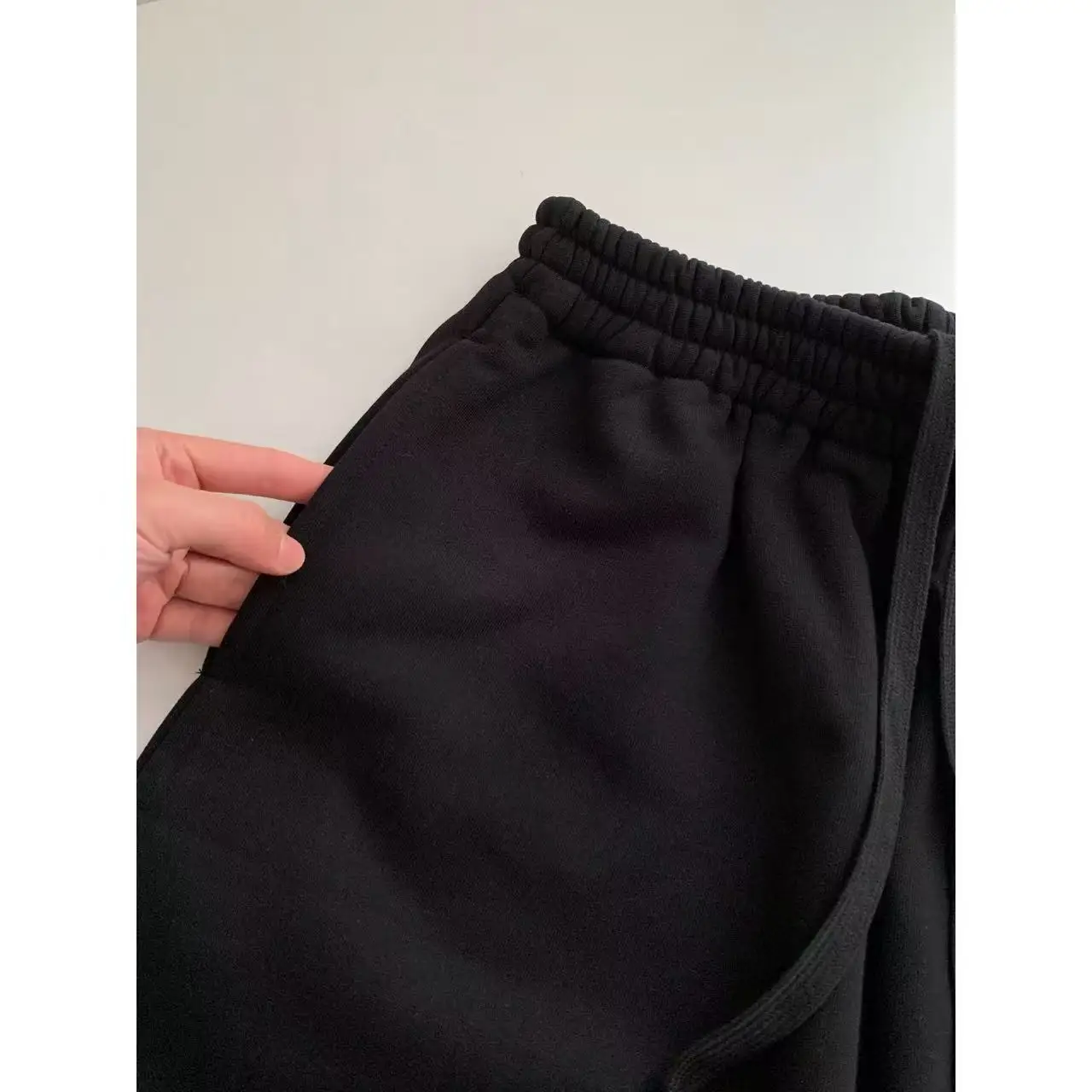KAILE 26 Spring Summer Collaborative Embroidered Loose Casual Shorts Unisex Elastic Waist Sports Pants Straight Leg Neutral
KAILE 26 Spring Summer Collaborative Embroidered Loose Casual Shorts Unisex Elastic Waist Sports Pants Straight Leg Neutral