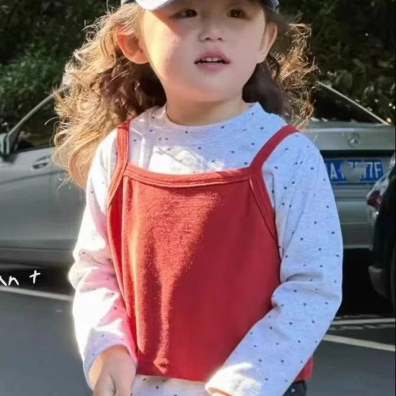 Girls' Two-piece Vest and Shirt Set Spring New Polka Dot T-shirt, Korean Printed Long Sleeved Set, Base Shirt
Girls' Two-piece Vest and Shirt Set Spring New Polka Dot T-shirt, Korean Printed Long Sleeved Set, Base Shirt