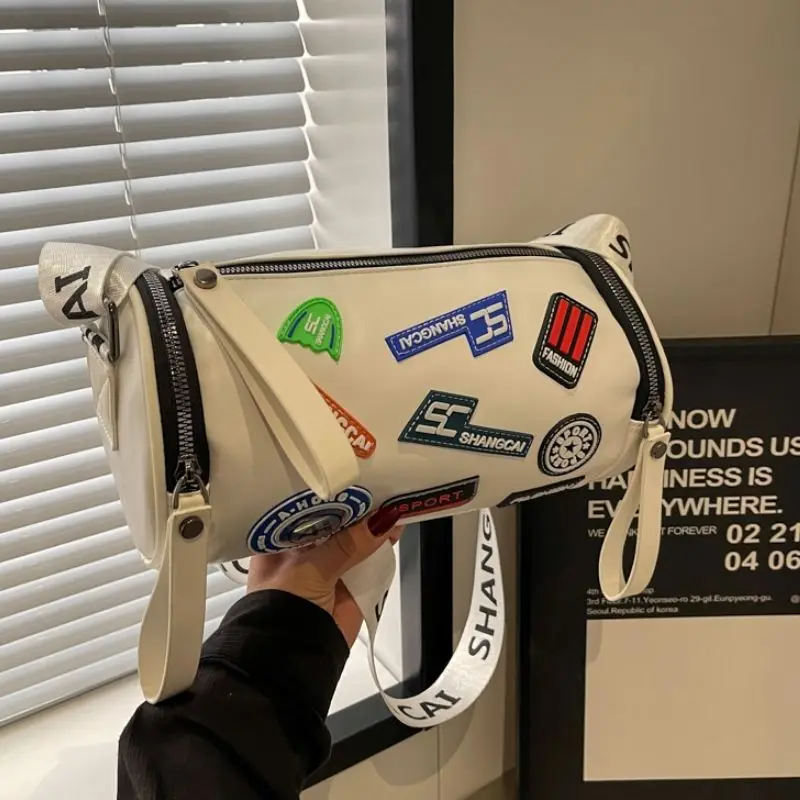 JIAERDI Fashion Label Cylinder Shoulder Bag Women Leather Large Capacity Crossbody Bag Trendy Casual Versatile Zipper Bags 2025
JIAERDI Fashion Label Cylinder Shoulder Bag Women Leather Large Capacity Crossbody Bag Trendy Casual Versatile Zipper Bags 2025