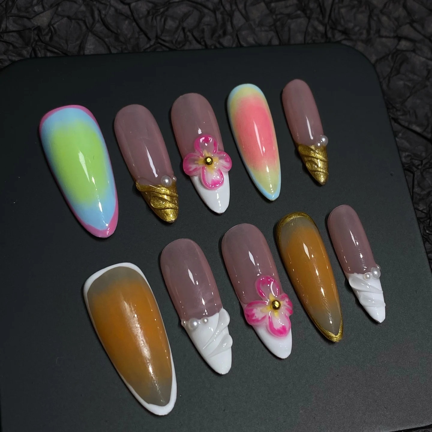10Pcs Almond Handmade Nails Press On European Fake Nails Spice Girl Flase Nail Tips Blooming Color 3D Flower Detachable Wearable
10Pcs Almond Handmade Nails Press On European Fake Nails Spice Girl Flase Nail Tips Blooming Color 3D Flower Detachable Wearable