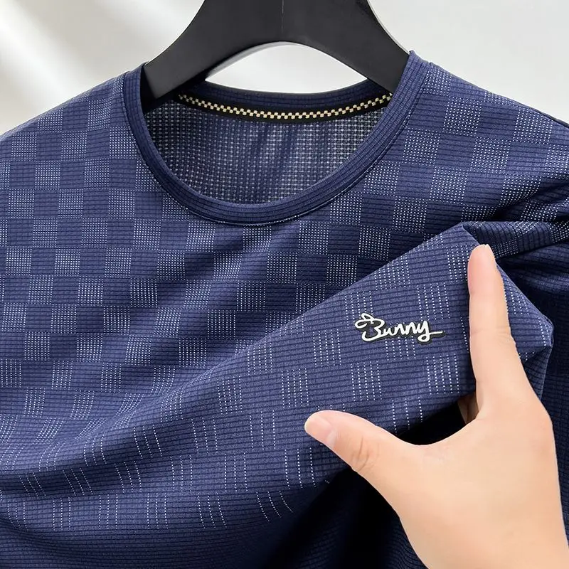 Middle Aged Men's Summer New Short Sleeved T-shirt Solid Printed Patchwork Pockets Casual Versatile Daily Thin Ice Silk Cool Top
Middle Aged Men's Summer New Short Sleeved T-shirt Solid Printed Patchwork Pockets Casual Versatile Daily Thin Ice Silk Cool Top