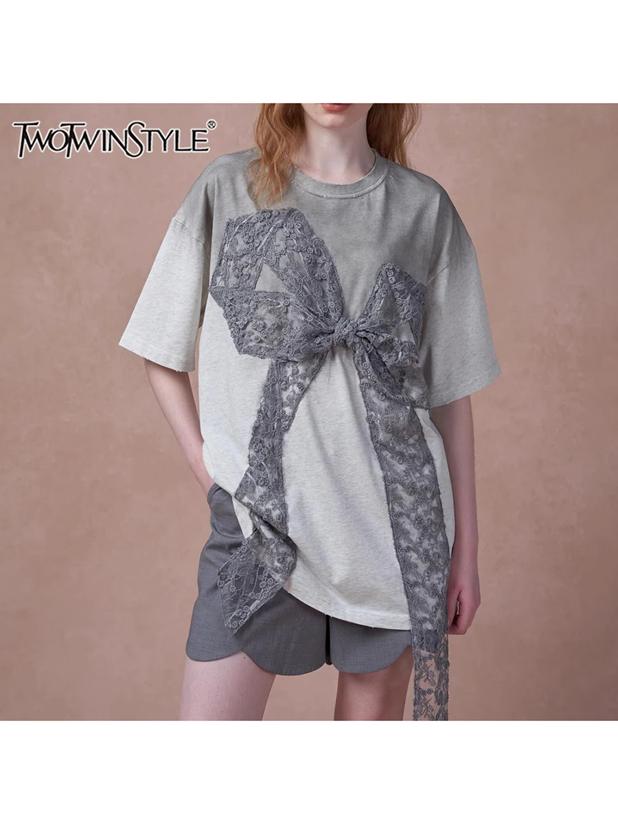 TWOTWINSTYLE хитовые цвета, свободные футболки со шнуровкой и бантом для женщин, свободные повседневные футболки с круглым вырезом и короткими рукавами, женская мода
TWOTWINSTYLE хитовые цвета, свободные футболки со шнуровкой и бантом для женщин, свободные повседневные футболки с круглым вырезом и короткими рукавами, женская мода