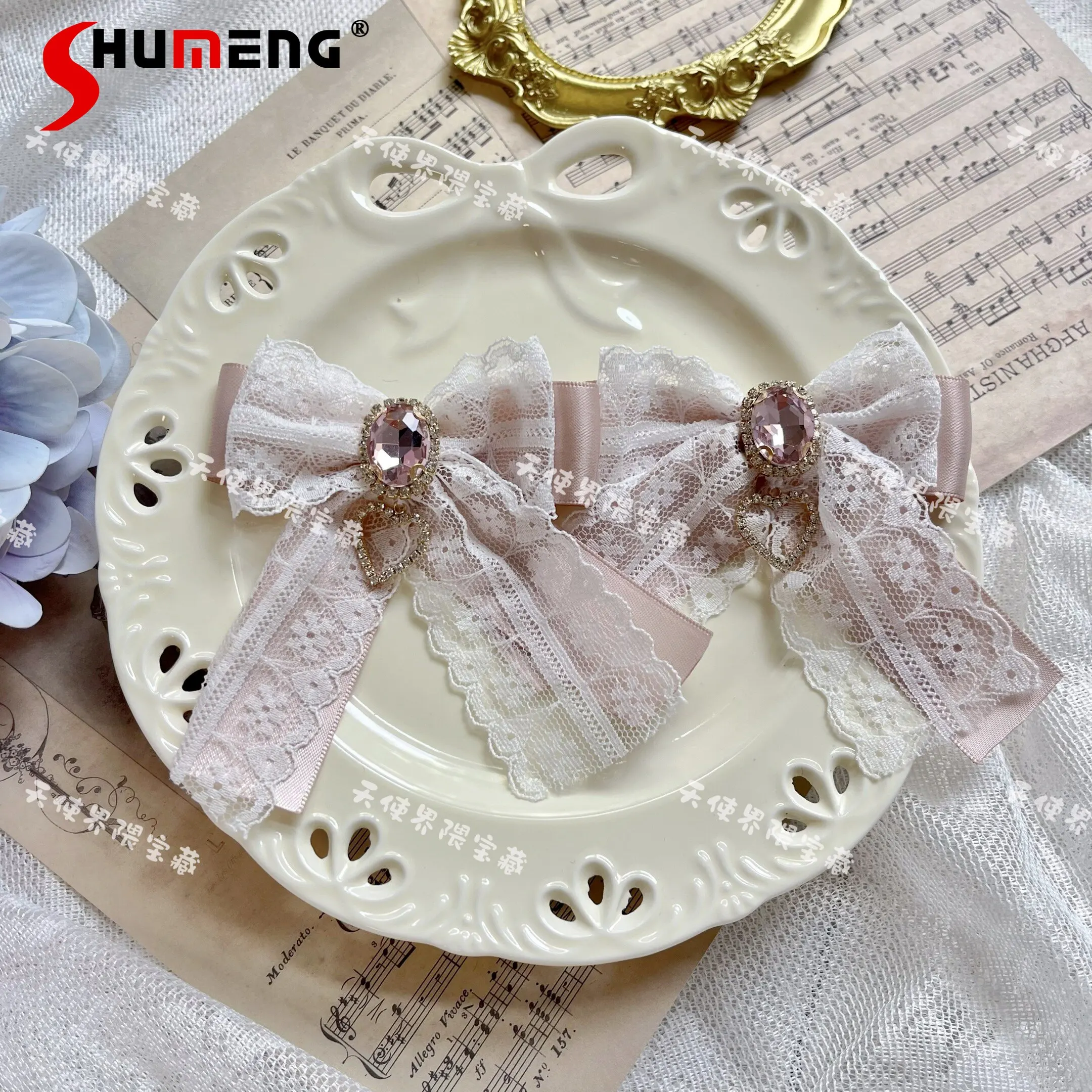 Original Japanese Mines Style Mass-produced Lolita Hair Accessories Heart Lace Pearl Rhinestone Bow Hairpins Hair Clips Woman
Original Japanese Mines Style Mass-produced Lolita Hair Accessories Heart Lace Pearl Rhinestone Bow Hairpins Hair Clips Woman