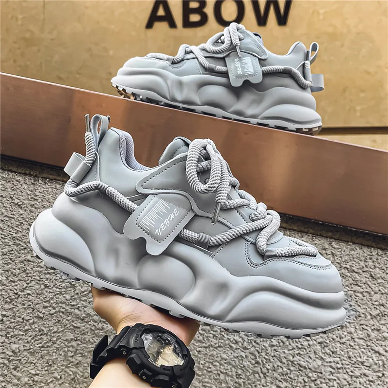 New Exquisite Men's Sneakers Fashion Trend Versatile Casual Board Shoes Thick soled Height Increasing Breathable Running Shoes
New Exquisite Men's Sneakers Fashion Trend Versatile Casual Board Shoes Thick soled Height Increasing Breathable Running Shoes