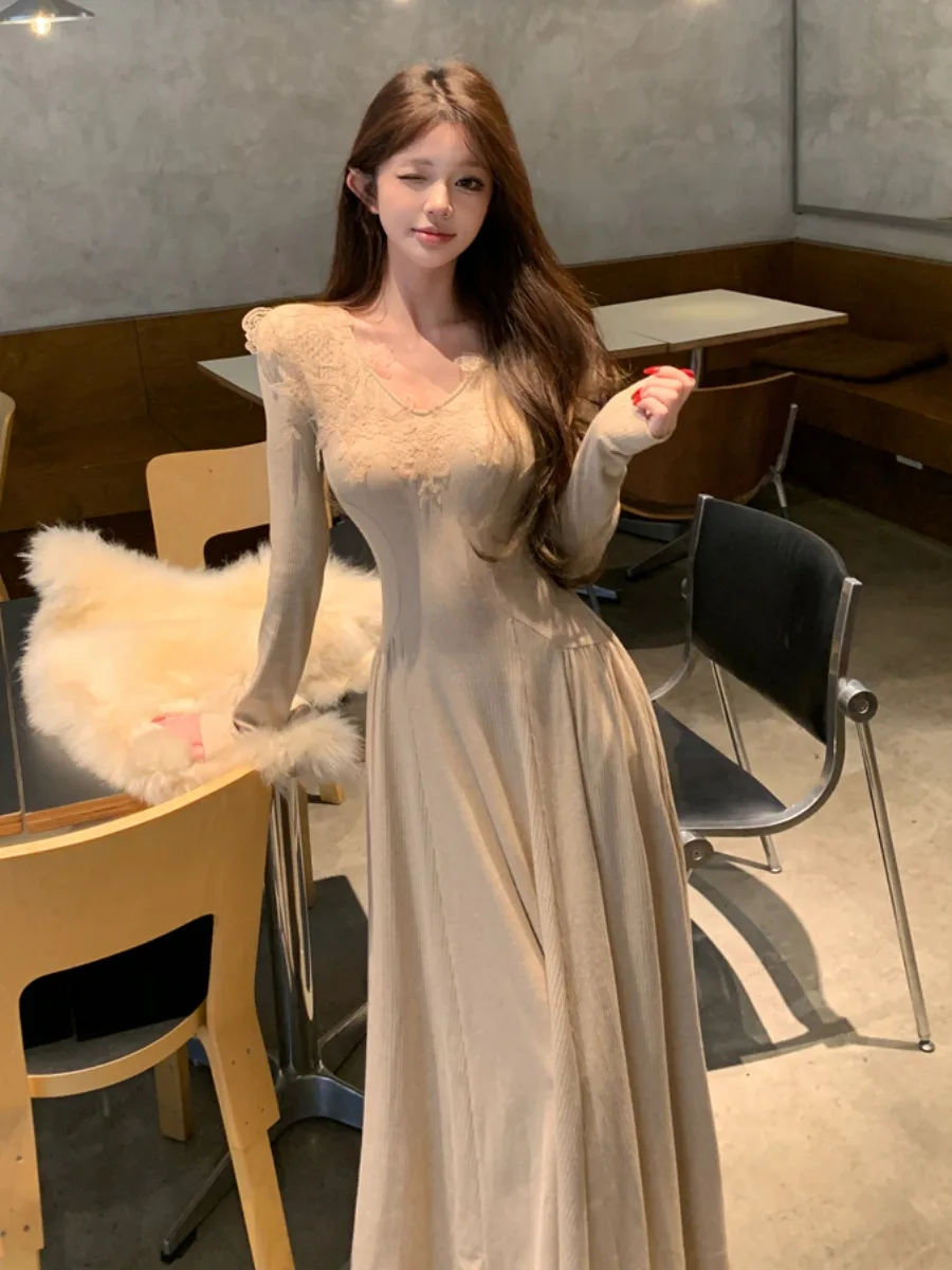 Ele V-ne Lace Trim Dr Women's Retro High Waist Slimming Long Skirt Sexy Long Sve High Waist A-Line Dr
Ele V-ne Lace Trim Dr Women's Retro High Waist Slimming Long Skirt Sexy Long Sve High Waist A-Line Dr