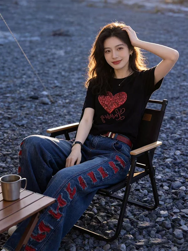 American Anti-Aging Design Heart Short Sleeve T-Shirt Women's Summer New Wide Leg Slimming Jeans Two-Piece Set Fashionable Ca...
American Anti-Aging Design Heart Short Sleeve T-Shirt Women's Summer New Wide Leg Slimming Jeans Two-Piece Set Fashionable Ca...
