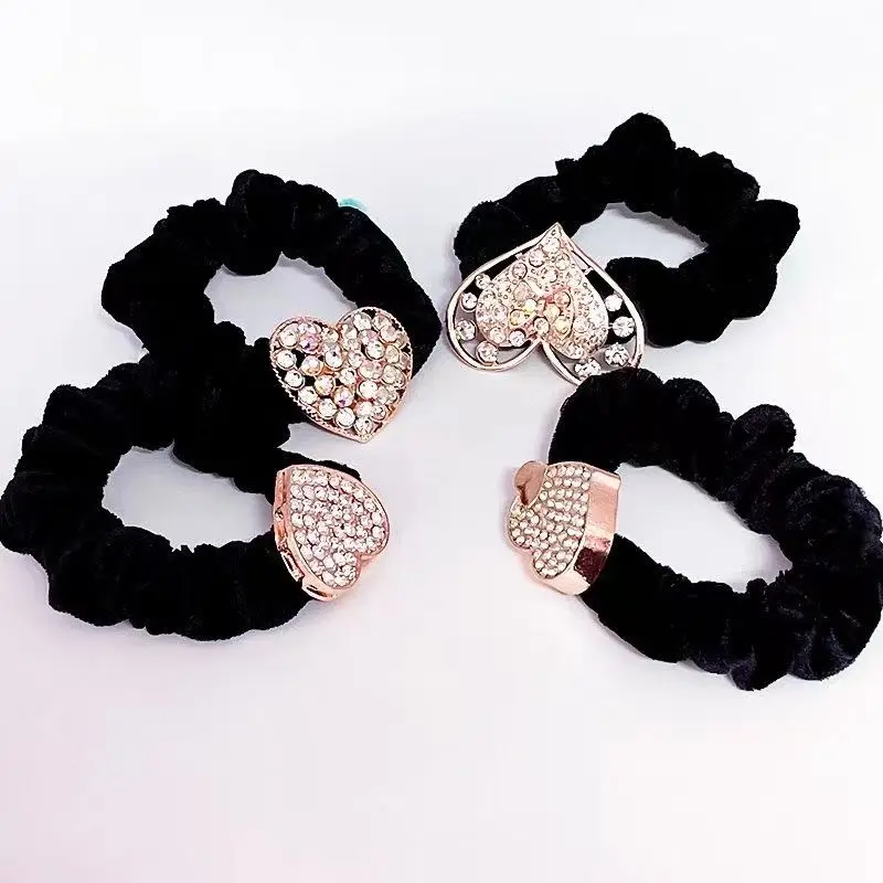 Hairband to tie hair; velvet water diamond hairpin; large intestine ring head accessory; velvet hair ring to tie head; high elas
Hairband to tie hair; velvet water diamond hairpin; large intestine ring head accessory; velvet hair ring to tie head; high elas