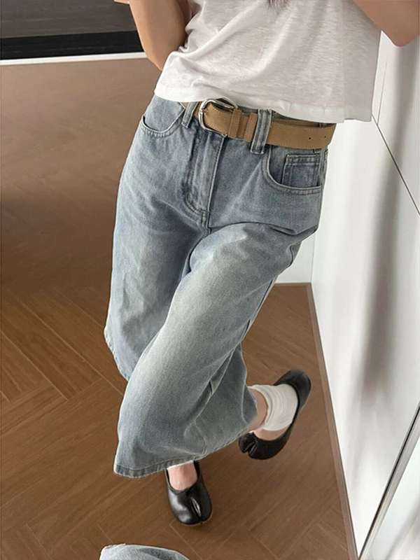 American Retro High Waist Wide Leg Seven-Foot Women's Jeans Summer New Style Casual Cotton Blend Wear-Resistant Shorts
American Retro High Waist Wide Leg Seven-Foot Women's Jeans Summer New Style Casual Cotton Blend Wear-Resistant Shorts