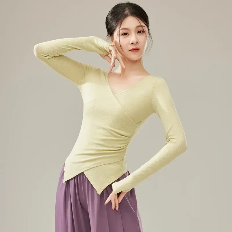 Body training suit Chinese dance new long-sleeved slim-fit modern dance special adult classical top
Body training suit Chinese dance new long-sleeved slim-fit modern dance special adult classical top