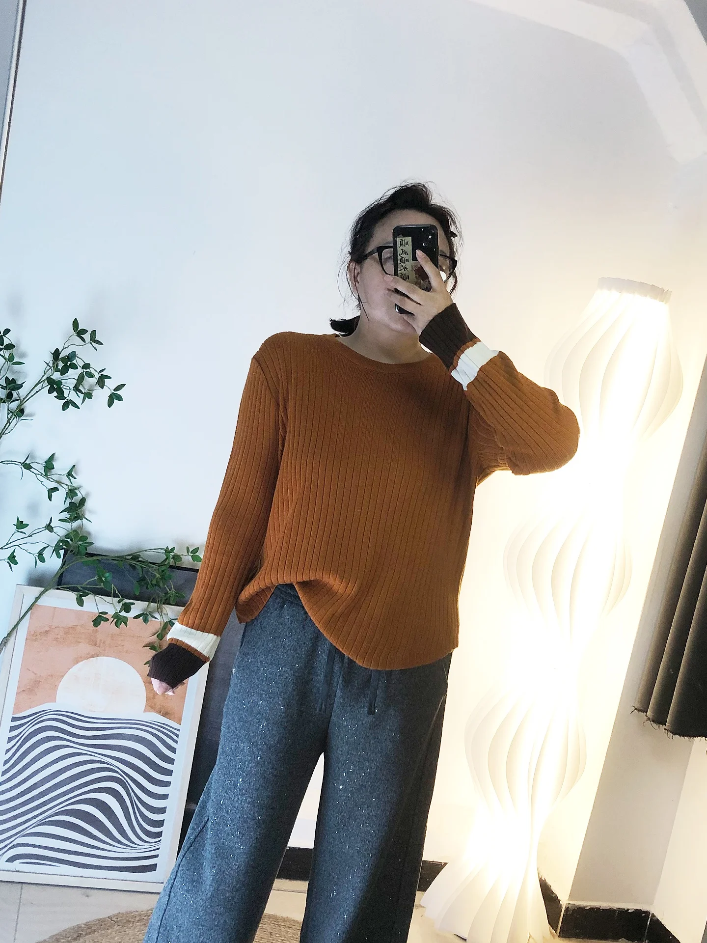 Свободный вязаный свитер в стиле колор-блок, большие размеры, корейский стиль, женский универсальный свитер с длинными рукавами и круглым вырезом, цветной топ для полных женщин
Свободный вязаный свитер в стиле колор-блок, большие размеры, корейский стиль, женский универсальный свитер с длинными рукавами и круглым вырезом, цветной топ для полных женщин