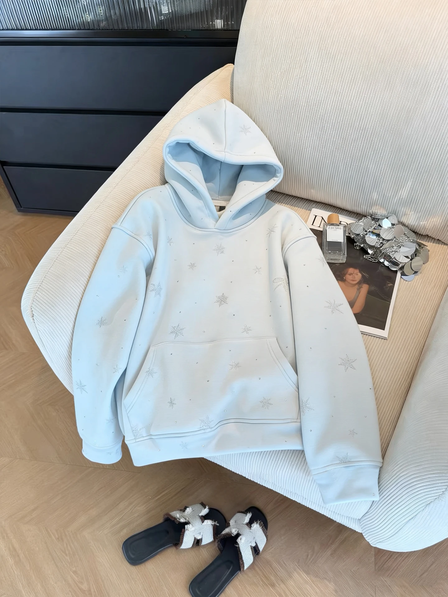Unique Christmas Snowflake Hat Sweatshirt Blue Women's Spring Autumn Loose Fashion Slimming Top Youthful Looking Design
Unique Christmas Snowflake Hat Sweatshirt Blue Women's Spring Autumn Loose Fashion Slimming Top Youthful Looking Design