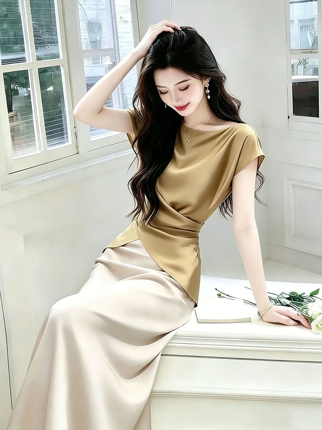 Elegant Commute Short Sleeve Fashionable Shirt Stylish Waist-Cinching Korean Style Silk Top for Young Women in Summer
Elegant Commute Short Sleeve Fashionable Shirt Stylish Waist-Cinching Korean Style Silk Top for Young Women in Summer
