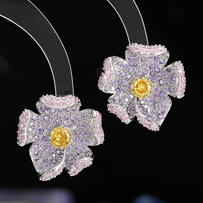 Flower Stud Earrings for Women Sweet Shiny Zircon White Light Purple Blooming Floral Petals Stud Earrings Party Jewelry Gift
Flower Stud Earrings for Women Sweet Shiny Zircon White Light Purple Blooming Floral Petals Stud Earrings Party Jewelry Gift