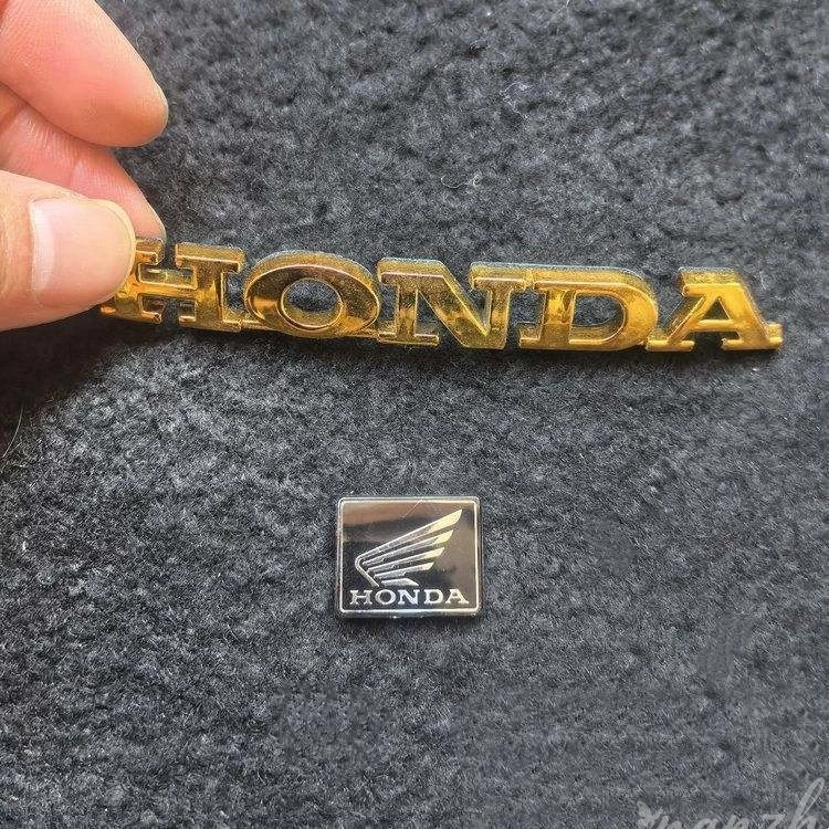 For Honda Civic Fit Jazz Accord Pilot CRV Odyssey Passport City Shuttle Car Decal Dashboard Wwitch Decoration Sticker Accessory
For Honda Civic Fit Jazz Accord Pilot CRV Odyssey Passport City Shuttle Car Decal Dashboard Wwitch Decoration Sticker Accessory