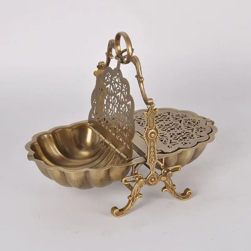 Brass fruit plate foldable scallop-shaped snack dried fruit storage plate home desktop handicraft ornament 
Brass fruit plate foldable scallop-shaped snack dried fruit storage plate home desktop handicraft ornament
