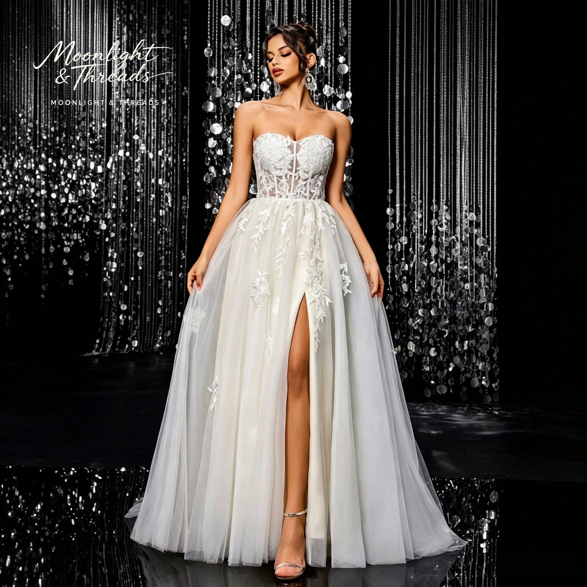 IIvory white strapless lace corset sleeveless formal wedding dress with a fishtail corset, embroidery, and a slit skirt.
IIvory white strapless lace corset sleeveless formal wedding dress with a fishtail corset, embroidery, and a slit skirt.