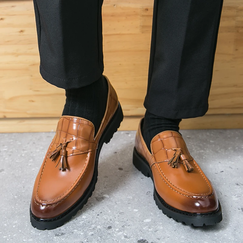 Fashion Senior Men Tassel Leather Loafers Casual Slip on Men Dress Business Shoes British Style Graceful Men Wedding Party Shoes
Fashion Senior Men Tassel Leather Loafers Casual Slip on Men Dress Business Shoes British Style Graceful Men Wedding Party Shoes