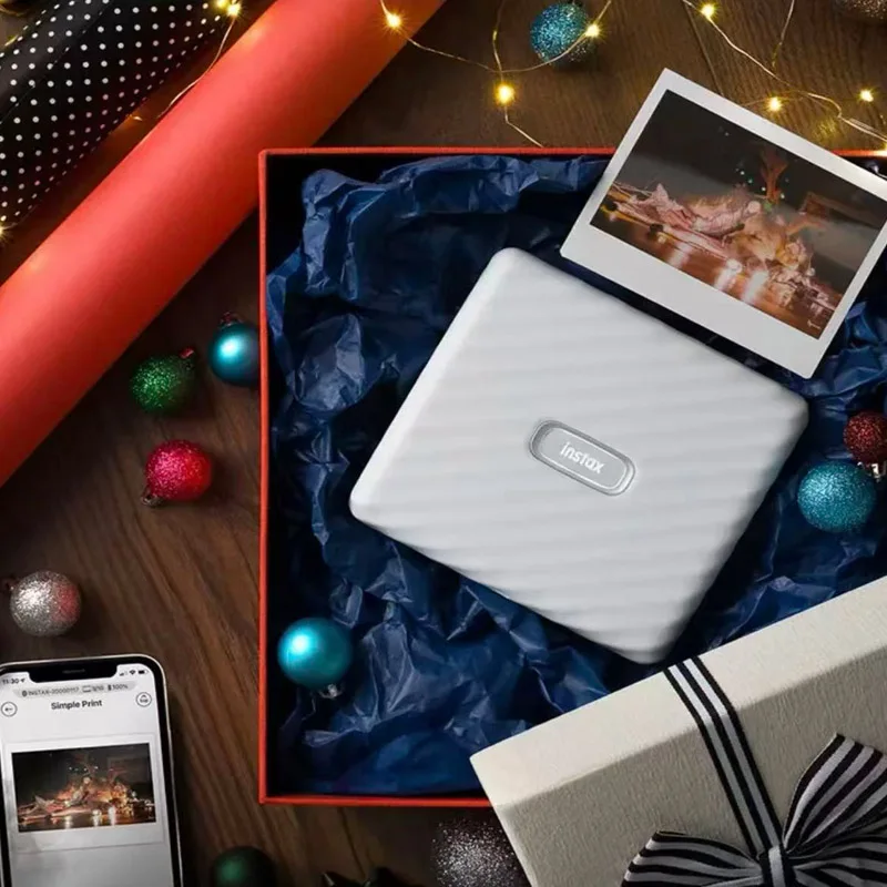 Оригинальный принтер, зарегистрированный Fujifilm Instax Link, более широкая печать с видеоуправления движения. Печать вместе в забавном режиме, Рождество.
Оригинальный принтер, зарегистрированный Fujifilm Instax Link, более широкая печать с видеоуправления движения. Печать вместе в забавном режиме, Рождество.